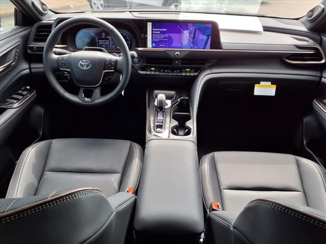 2025 Toyota Crown Platinum