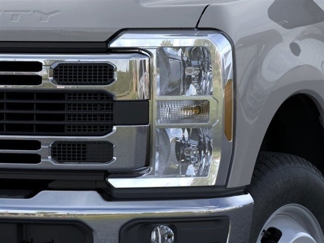 2025 Ford F-350 Super Duty XLT