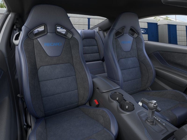 2025 Ford Mustang Dark Horse