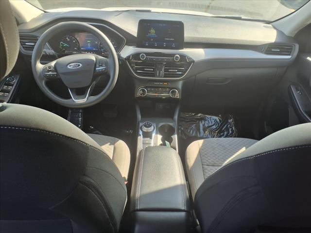 2022 Ford Escape Hybrid SE