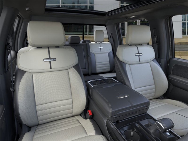2025 Ford F-150 Lightning Platinum