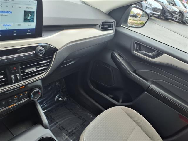 2022 Ford Escape Hybrid SE
