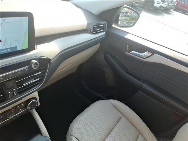 2022 Ford Escape Hybrid SEL
