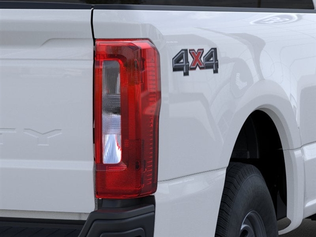 2025 Ford F-350 Super Duty XL