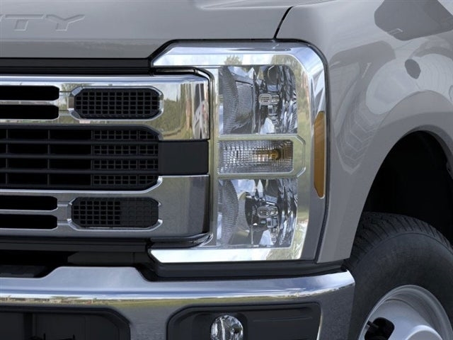 2025 Ford F-350 Super Duty XLT