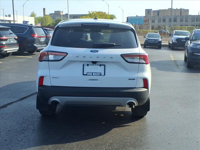 2022 Ford Escape Hybrid SEL