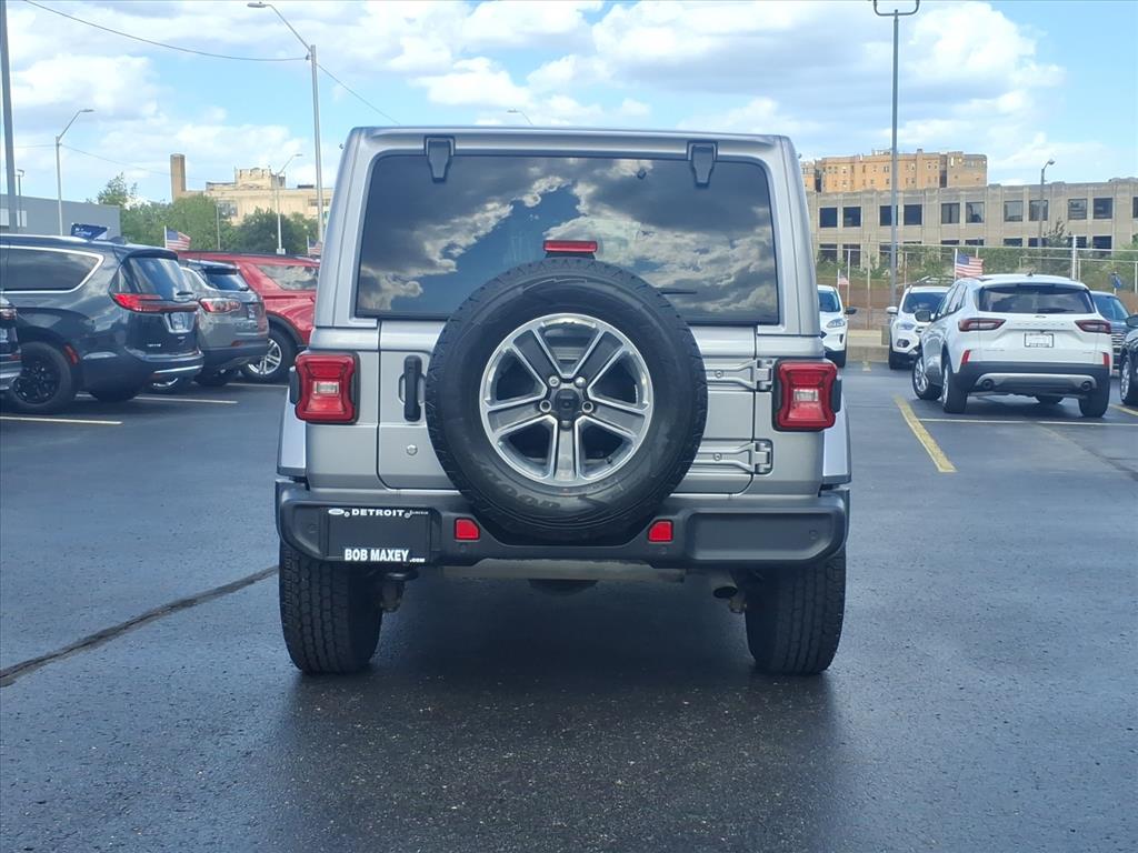 2018 Jeep Wrangler Unlimited Sahara photo 3