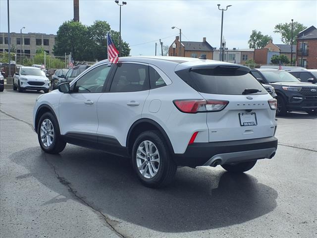 2022 Ford Escape Hybrid SE Hybrid