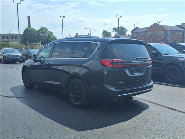 2021 Chrysler Pacifica Touring L