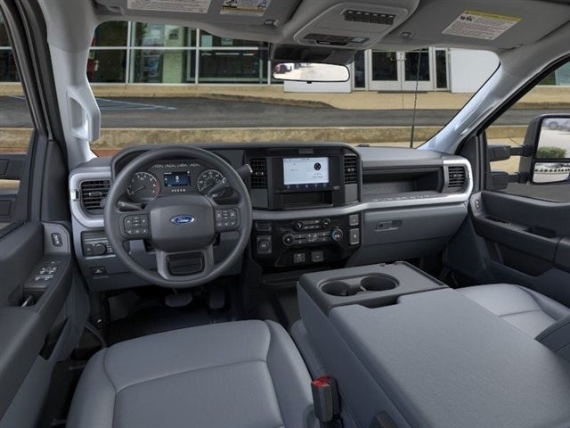 2025 Ford F-350 Super Duty XL