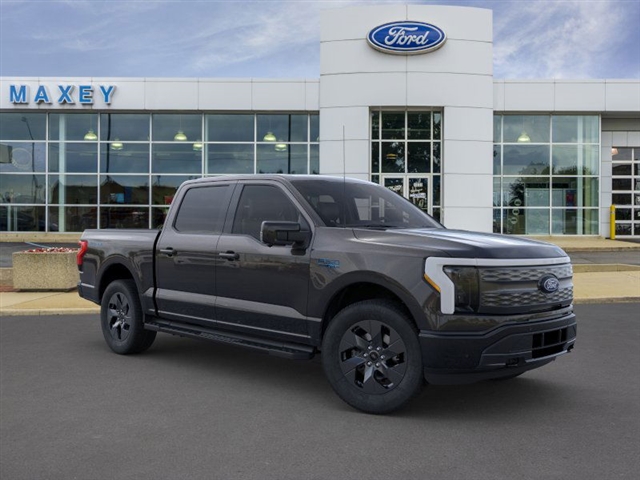 2025 Ford F-150 Lightning Lariat
