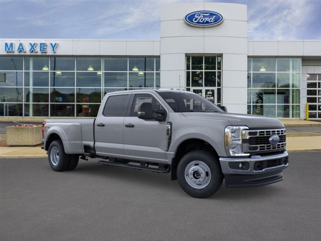 2025 Ford F-350 Super Duty XLT