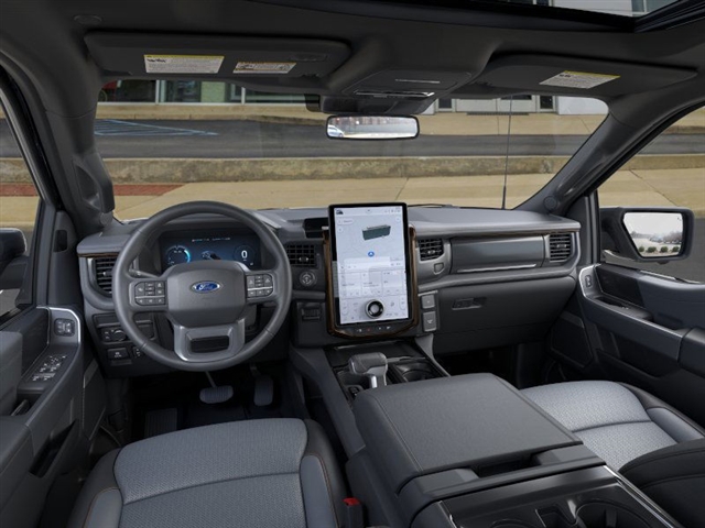 2025 Ford F-150 Lightning Lariat
