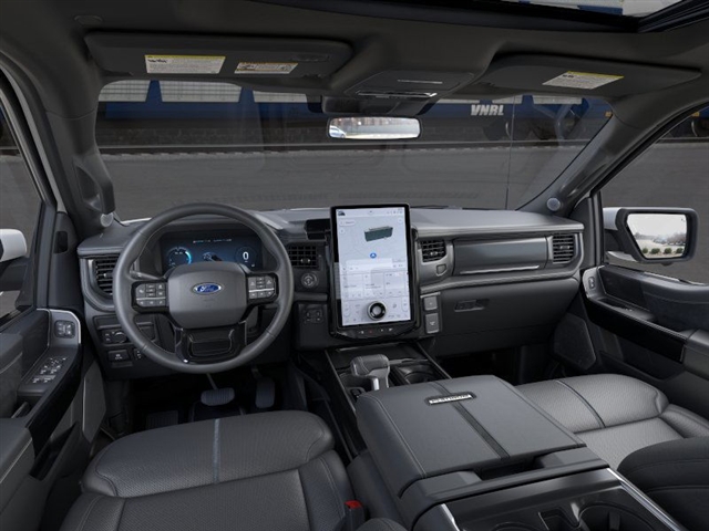 2025 Ford F-150 Lightning Platinum