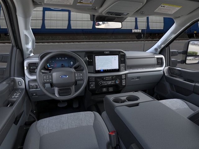 2026 Ford F-350 Super Duty XLT