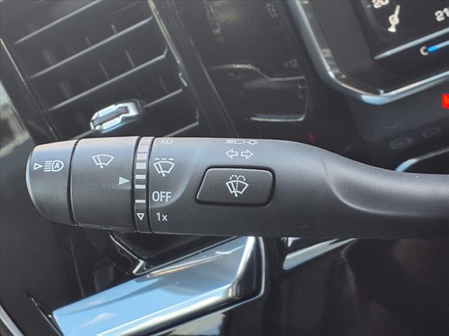 2023 GMC Sierra 1500 15004WDSLT
