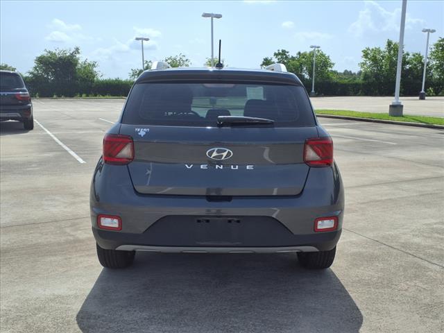 2024 Hyundai VENUE 