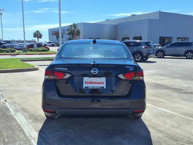 2022 Nissan Versa 