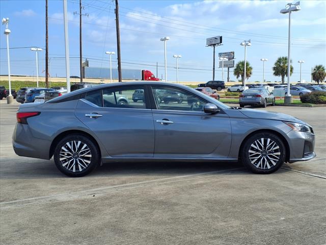 2023 Nissan Altima 2.5SV