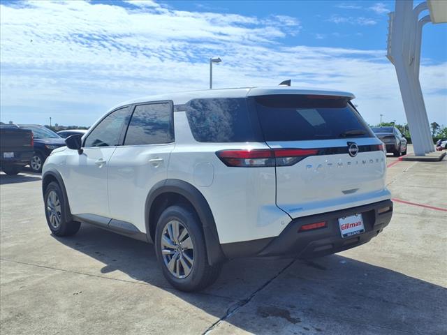 2025 Nissan Pathfinder S