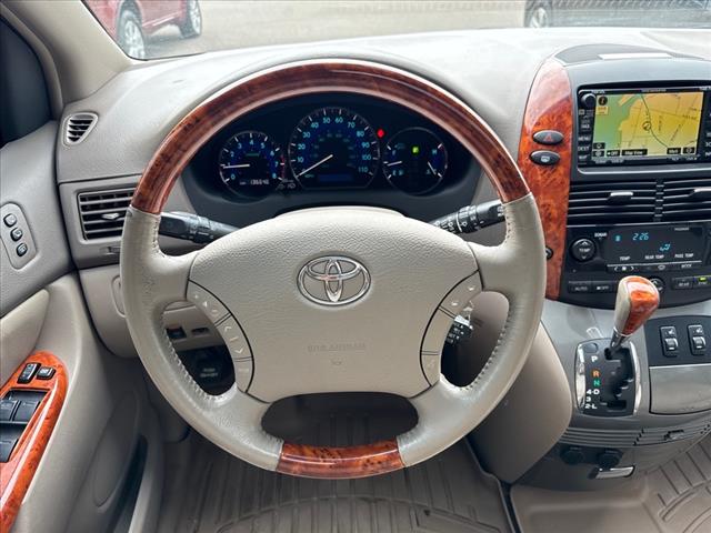 2007 Toyota Sienna XLE Limited 7-Passenger