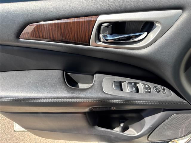 2014 Nissan Pathfinder SL