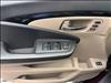 2016 Honda Pilot Touring - thumbnail 17