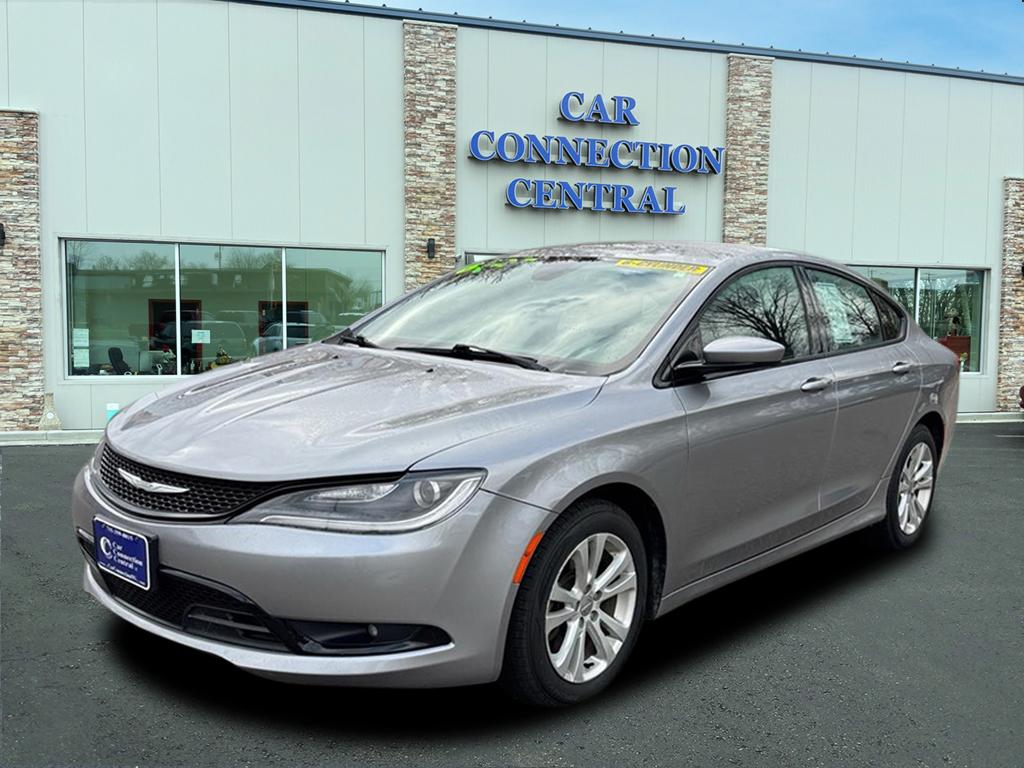 2015 Chrysler 200 S - main photo