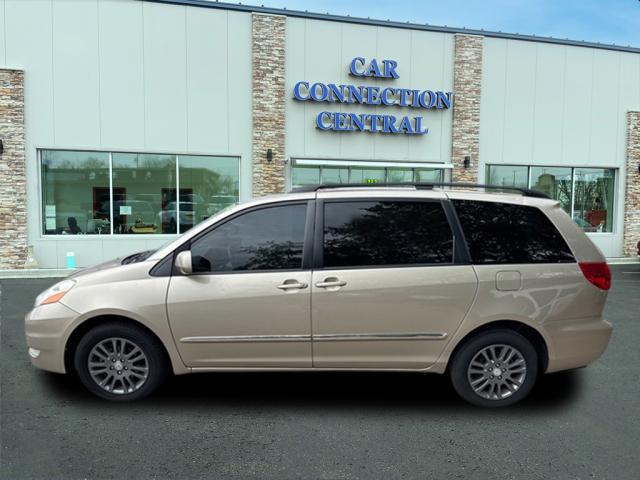 2007 Toyota Sienna XLE Limited 7-Passenger