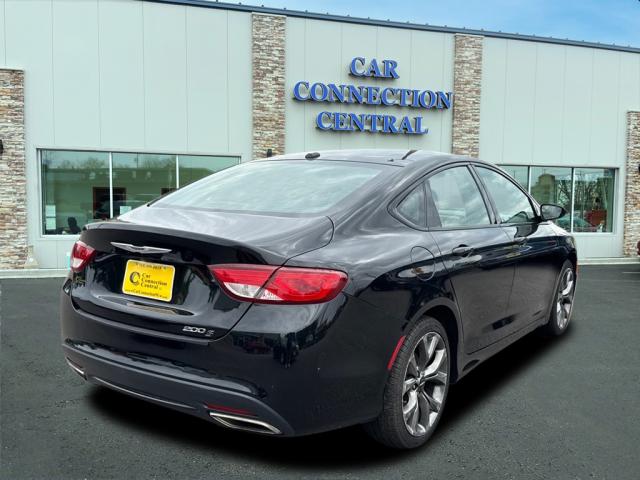 2015 Chrysler 200 S