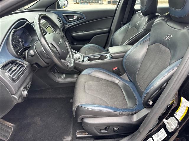 2015 Chrysler 200 S