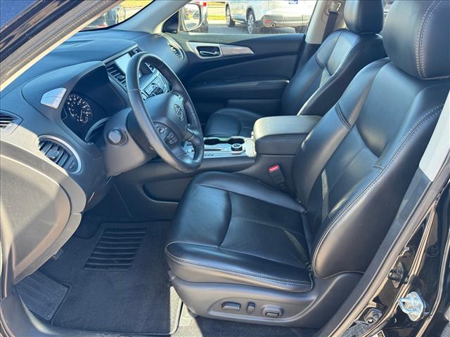 2019 Nissan Pathfinder SL