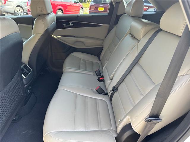 2017 Kia Sorento EX V6