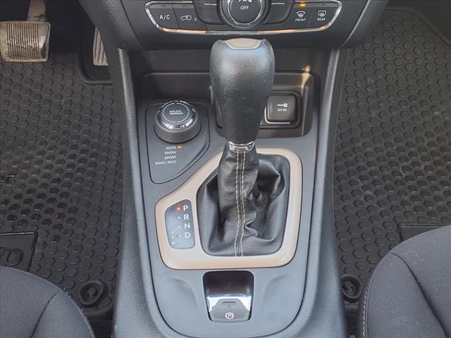 2015 Jeep Cherokee Sport