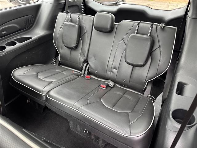 2020 Chrysler Pacifica Hybrid Limited Red S