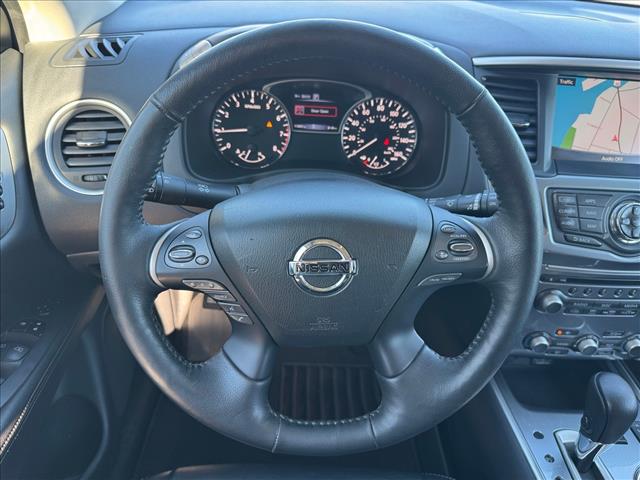 2019 Nissan Pathfinder SL