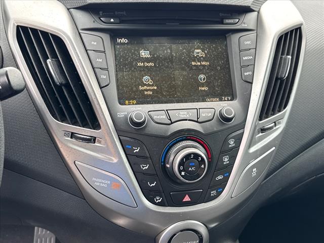 2015 Hyundai VELOSTER Base