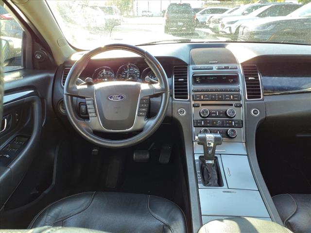 2010 Ford Taurus Limited 10