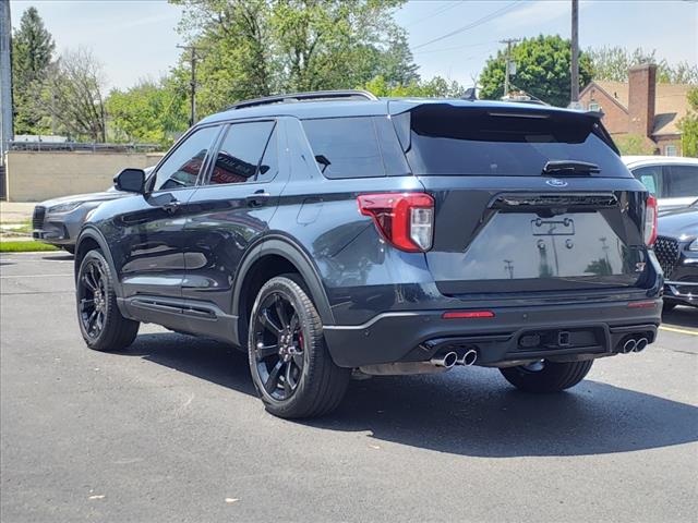 2022 Ford Explorer ST 6