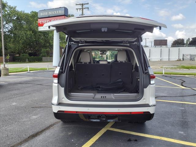 2022 Lincoln Navigator L Reserve 7