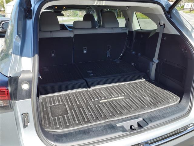 2022 Toyota Highlander LE