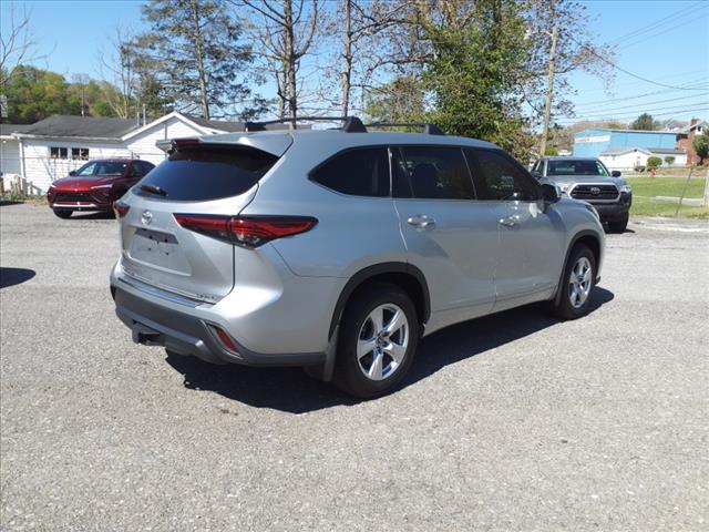 2022 Toyota Highlander LE