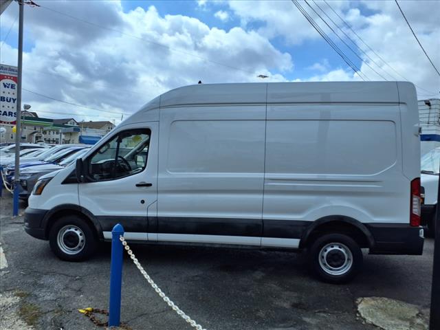 2023 Ford Transit 250