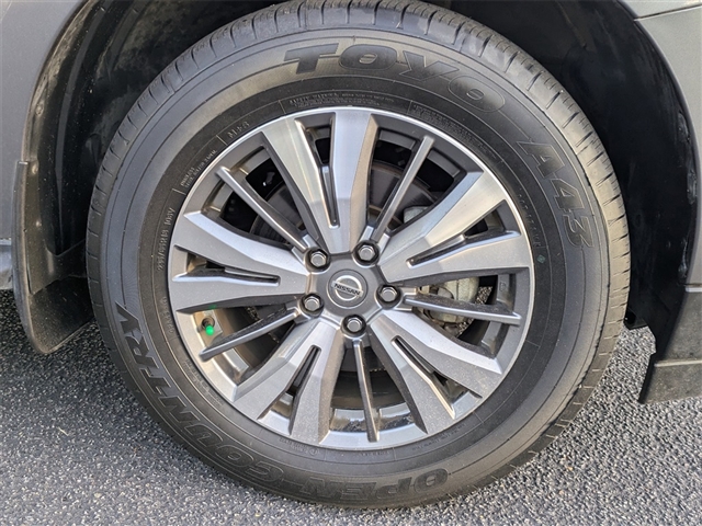 2020 Nissan Pathfinder SL