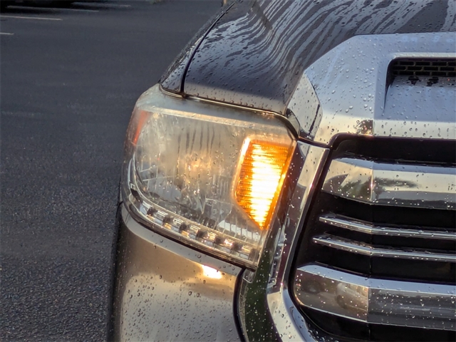 2017 Toyota Tundra SR5