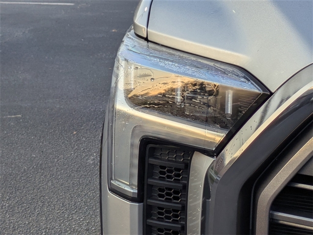 2024 Toyota Tundra Platinum
