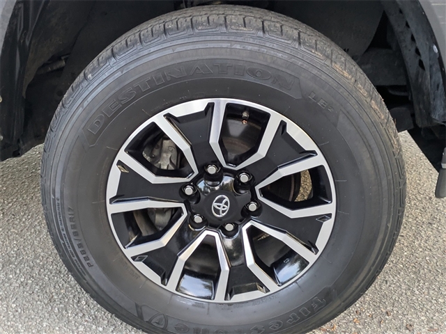 2020 Toyota Tacoma TRD Sport