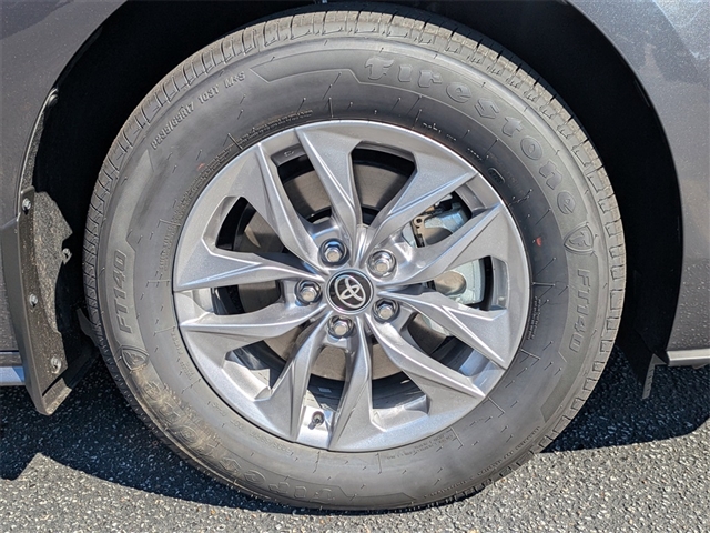 2025 Toyota Sienna XLE 7-Passenger