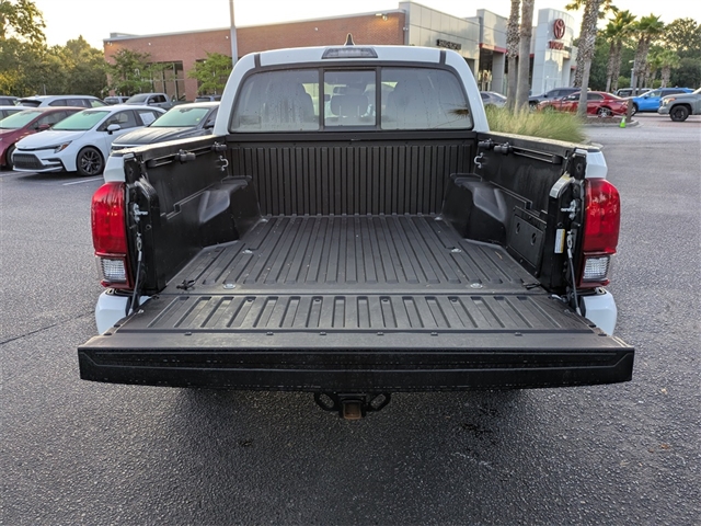 2022 Toyota Tacoma SR V6