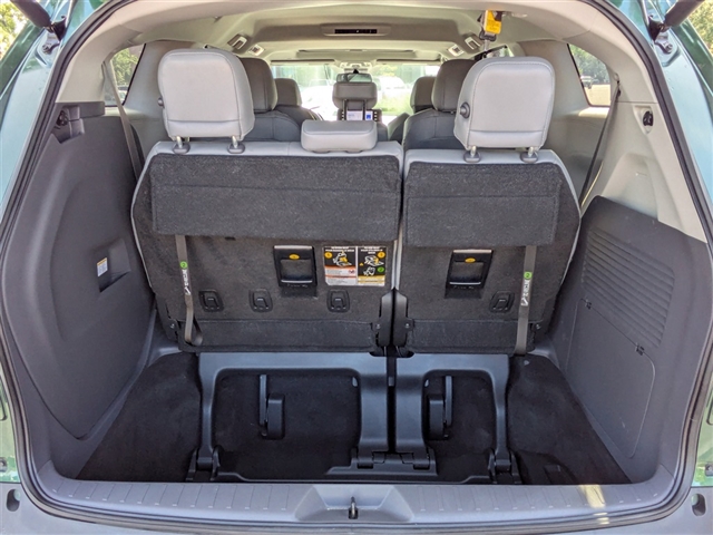 2023 Toyota Sienna XLE